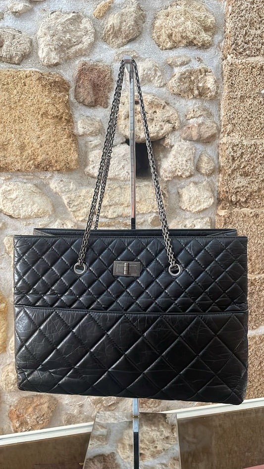 Chanel Tote bag 2.55