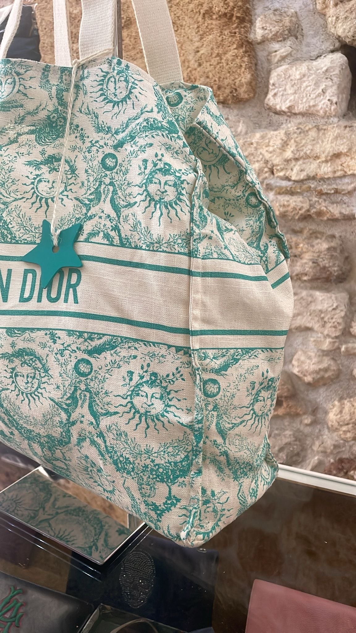 Dior